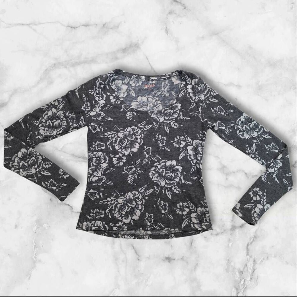 Mudd Floral Gray Long Sleeve Size Small